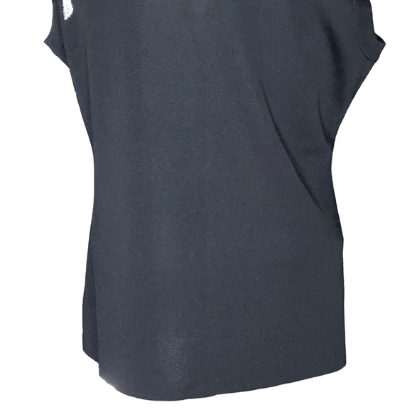 Exclusively Misook Petite Black Sleeveless Deep Scoop Neck Stretch Knit Shell - Picture 10 of 12